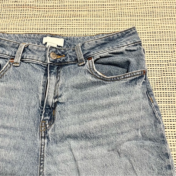 H&M High Waisted Straight Leg Jeans - Picture 2 of 7